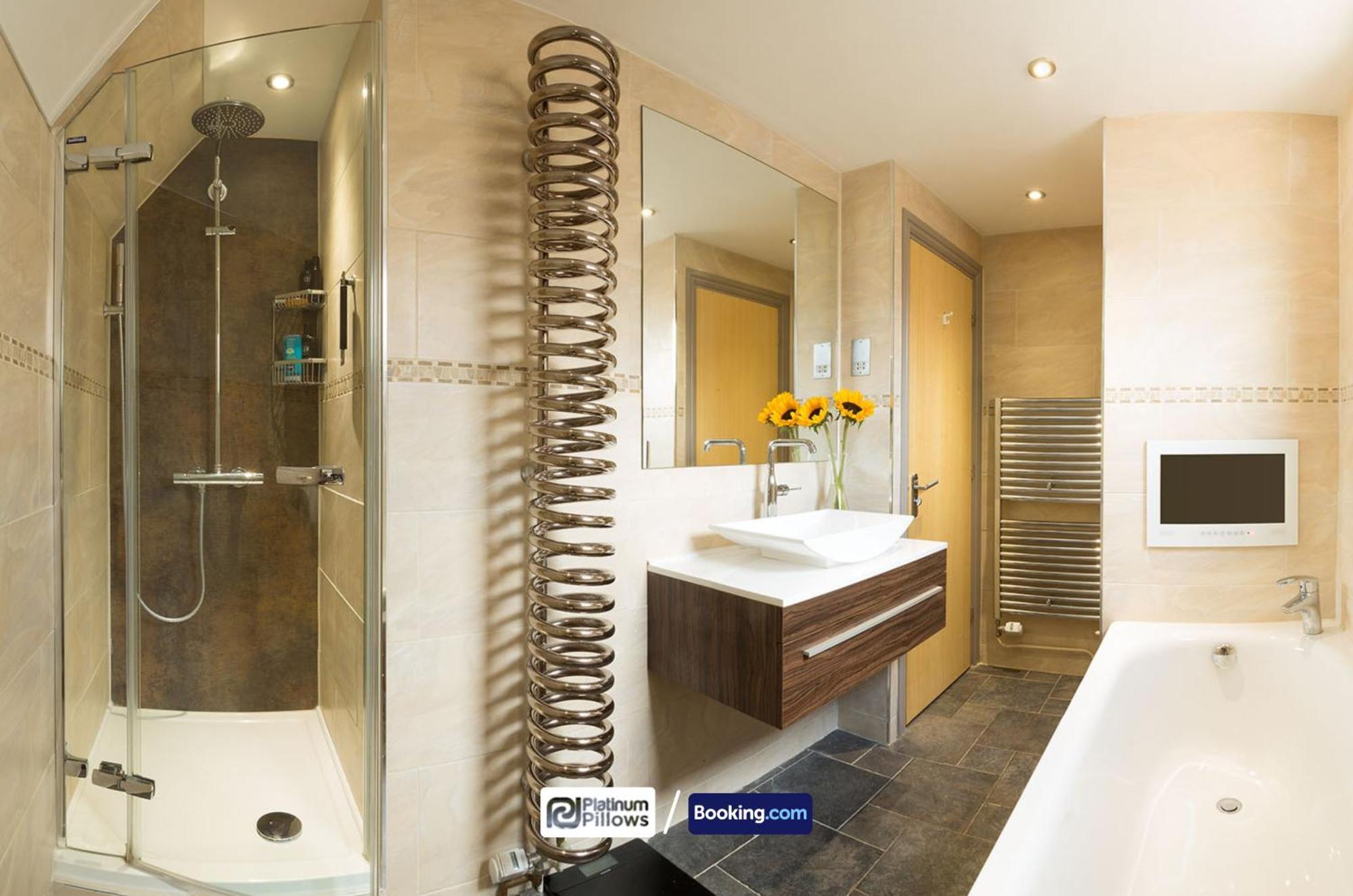 Modern Oxford 4 Bedroom Apartment, Contractor Accommodation, Walkable Into City Centre, Weekly & Monthly Deals Luaran gambar